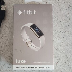 Fitbit Luxe Smartwatch - White and Gold